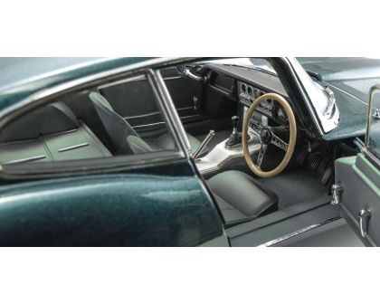 Kyosho Jaguar Type-E 3.8L Coupe 1:18 MK1 1961 dunkelgrün