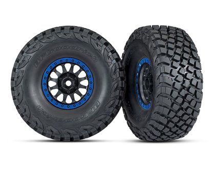 Traxxas BFGoodrich Baja KR3 Reifen auf blauen Felge montiert