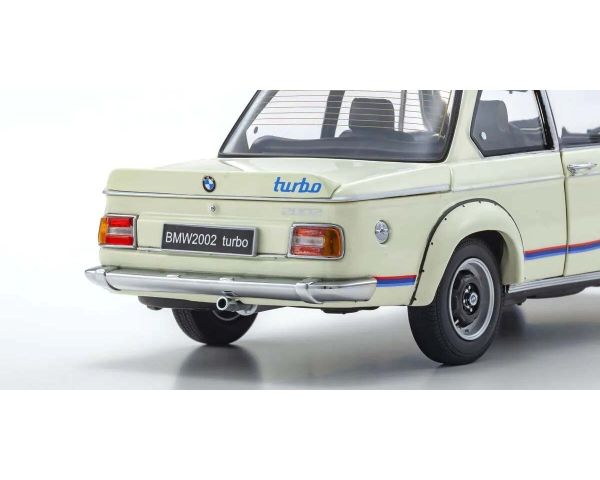 Kyosho BMW 2002 Turbo 1974 1:18 weiß